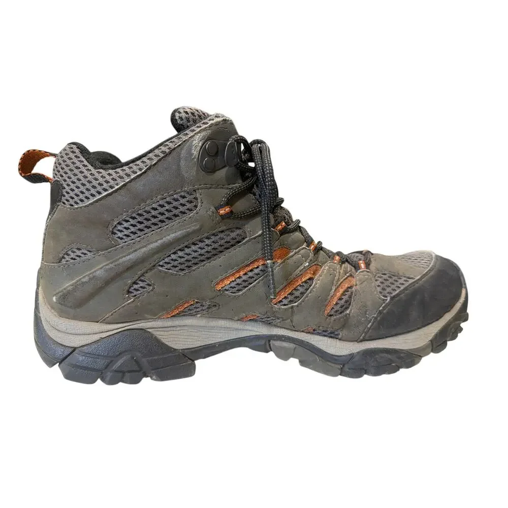 Merrell Men's Moab 2 Mid Waterproof hiking boot in the 